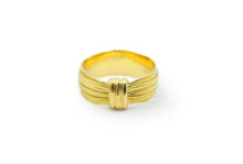 Load image into Gallery viewer, Absolu &#39;Creased knot&#39; ring in 18ct yellow gold

