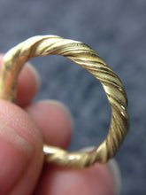 Load image into Gallery viewer, 'Twist' ring in 18ct yellow gold