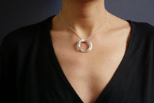 Load image into Gallery viewer, Absolu &#39;Endless&#39; pendant
