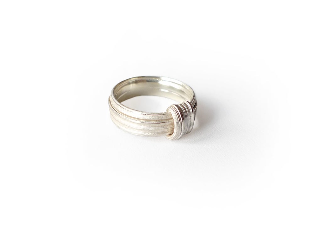 Absolu 'Flow' ring - small