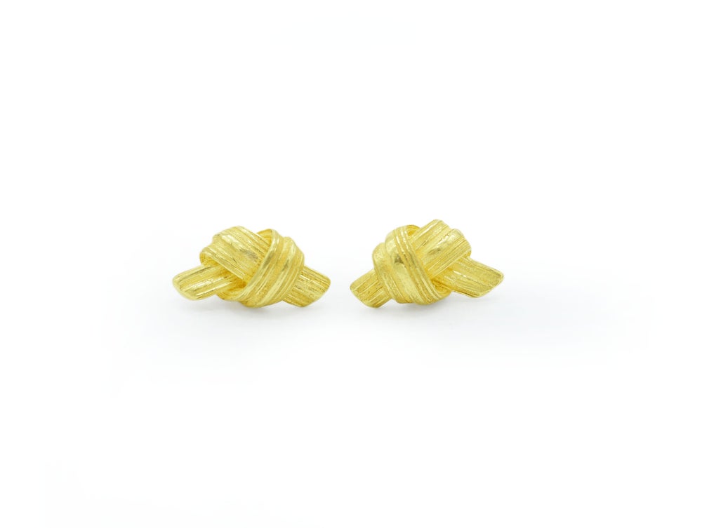 Absolu ' Small Knot' ear studs in gold